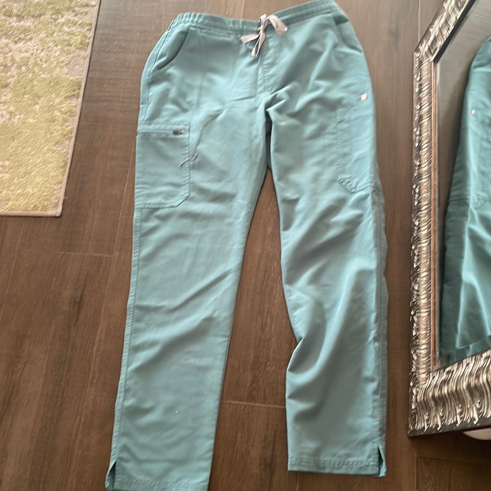 Fig scrub pants